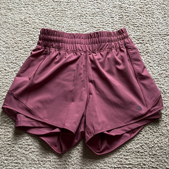 lululemon athletica Pants - Lulu shorts 😍